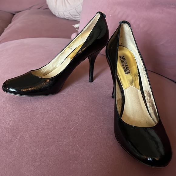 Michael Kors Black Patent Leather Heels - Picture 3 of 6